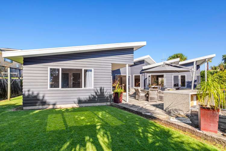 1154a South Road Oakura_16