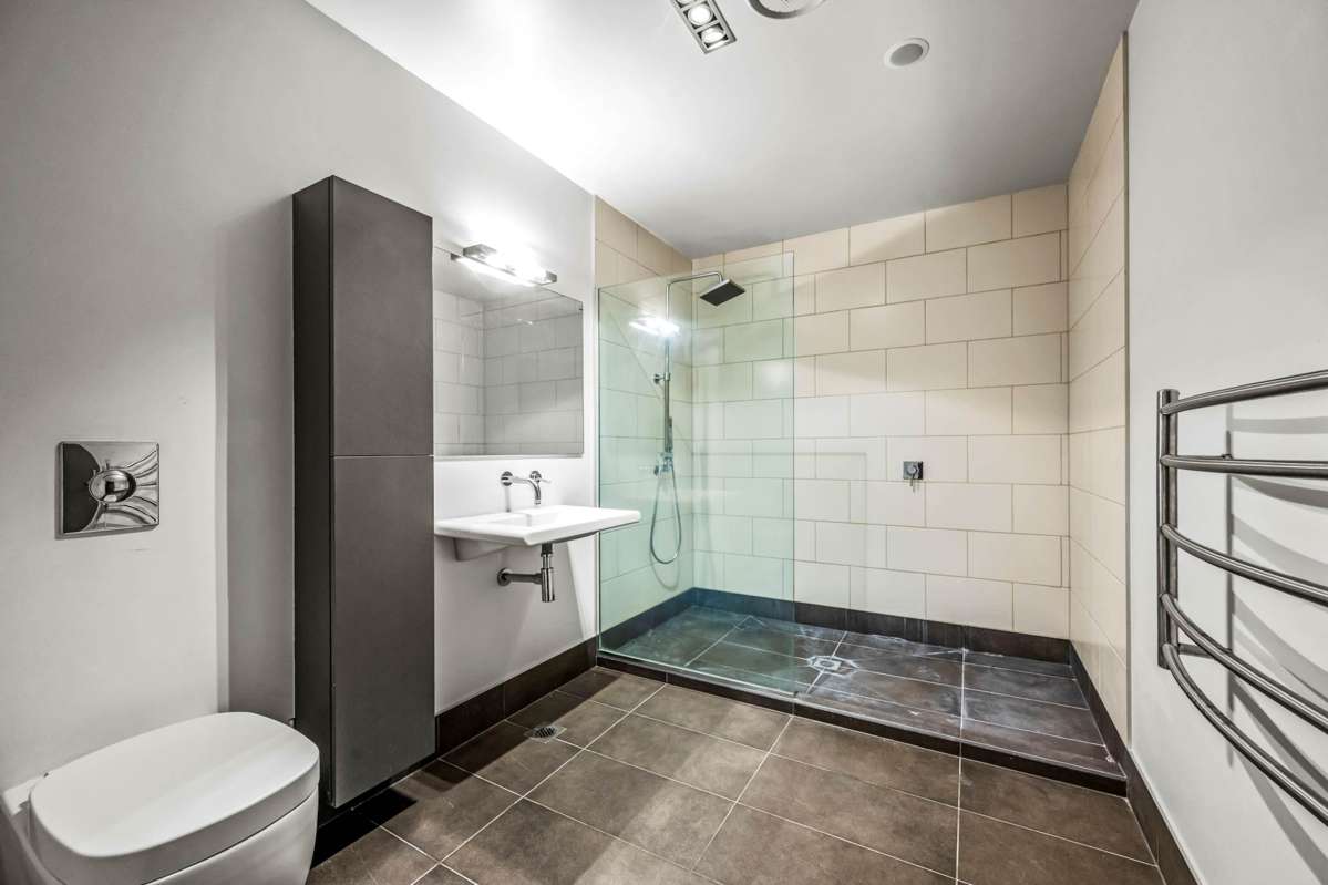 Unit 16/13 Coles Avenue_3