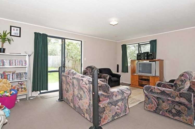 8a Alidade Place Massey_9