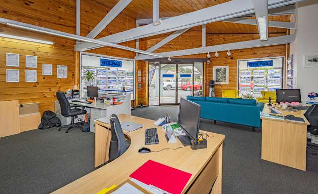 16-18 Goldfinch Street, 28-30 Ayr Street Ohakune_4