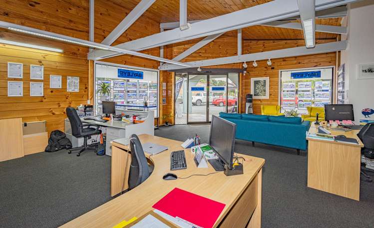 16-18 Goldfinch Street, 28-30 Ayr Street Ohakune_5