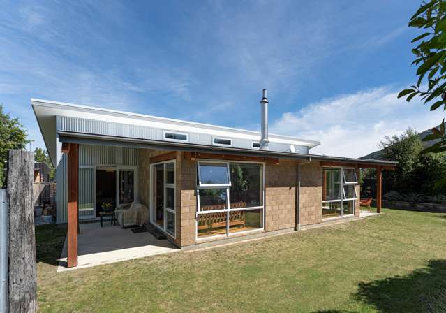 33 Hewson Crescent Lake Hawea_1