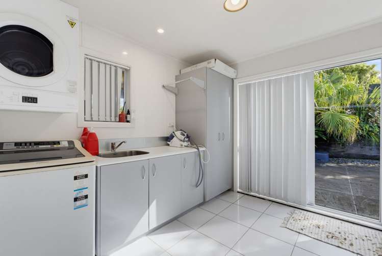 2 Bickerstaffe Road Maungaturoto_25