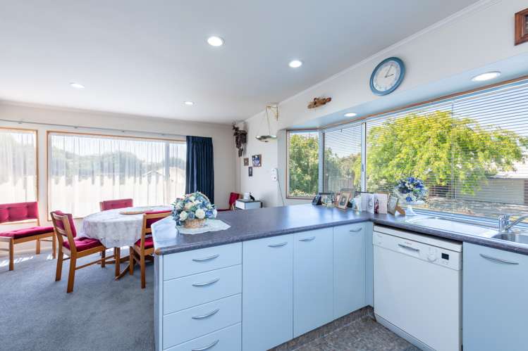 20 Rochfort Drive Richmond_14