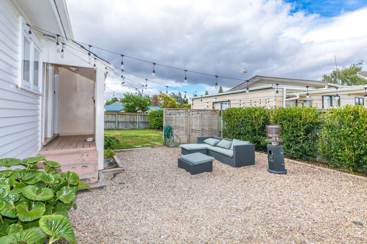 67 Lake Crescent Hamilton Lake_10