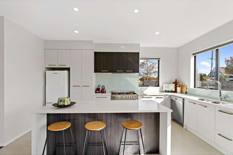 244 Victoria Street West Pukekohe_10