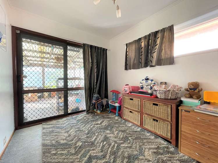 82 Barrys Road Glendene_6