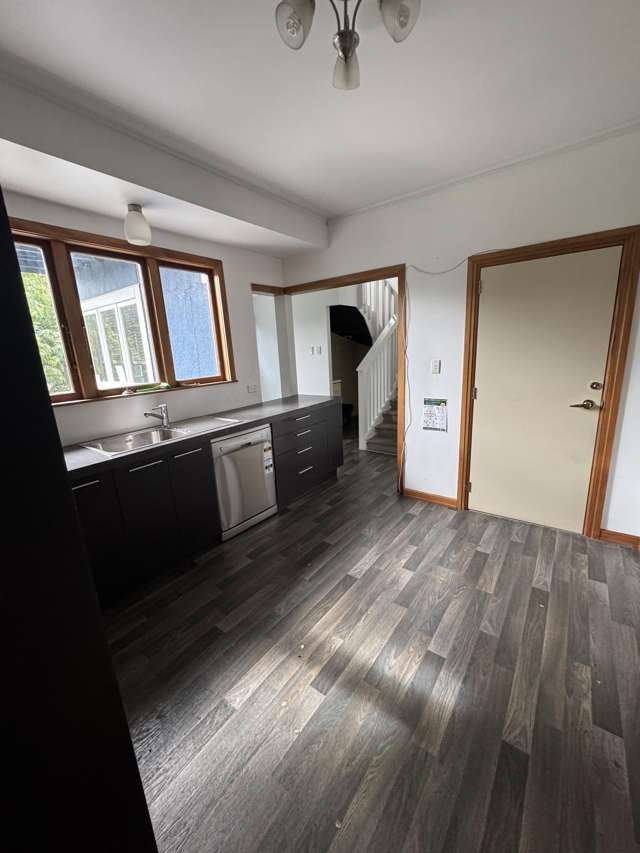 810 Heretaunga Street East Parkvale_2