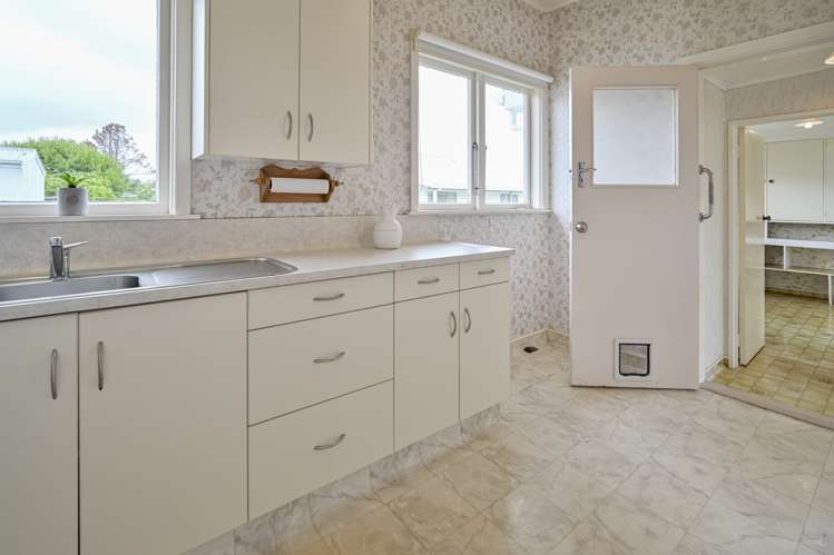 813 Lawrence Street Akina_3