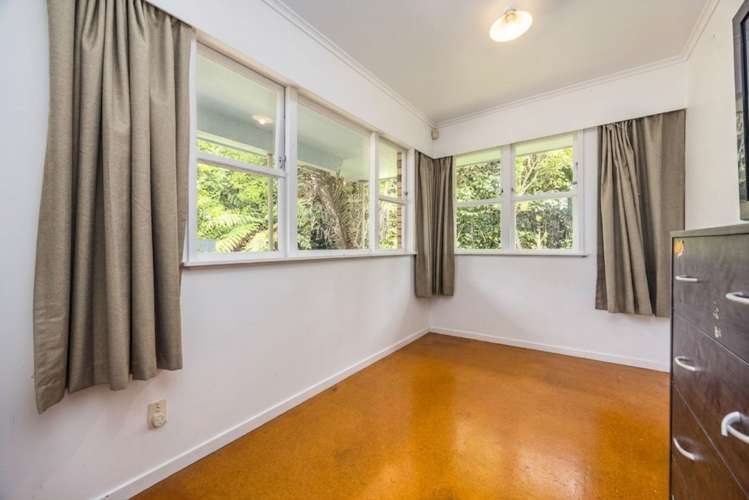 453 Scenic Drive Waiatarua_8