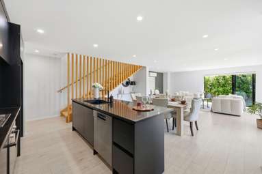 111D Woodglen Road_4