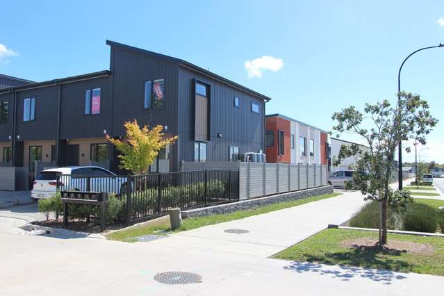 Charming Karaka Townhouse for Rent