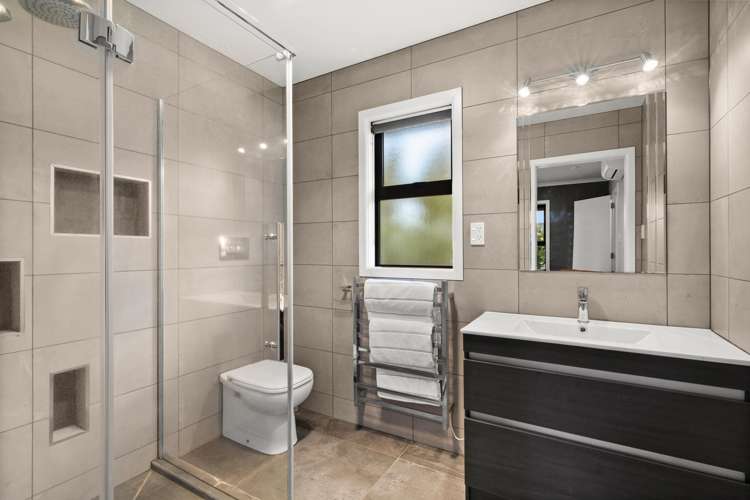 35 Flanders Avenue Onekawa_5