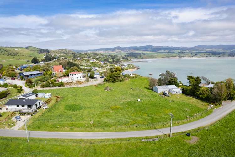 Cardiff Street Moeraki_16