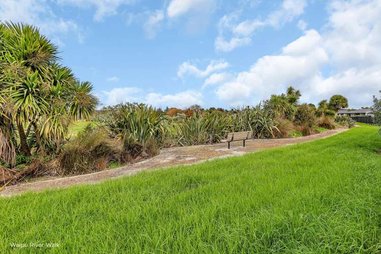 16 Riverglen Road_5