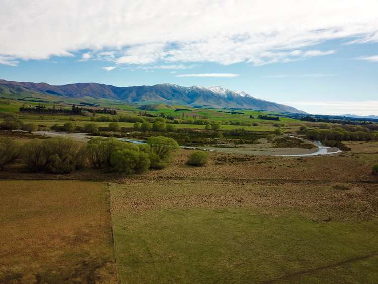 307 McHenrys Road Kurow_4