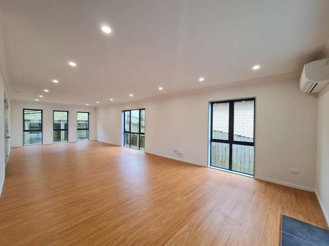 Arrowsmith Drive Flat Bush_3