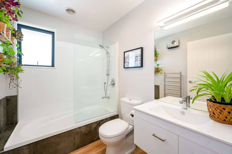 7 Pennycook Place Lake Hawea_12