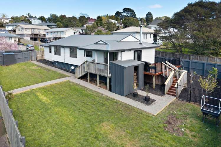 26 Maywood Crescent Glen Eden_1