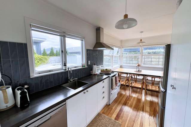 4 Farm Street 11229_3