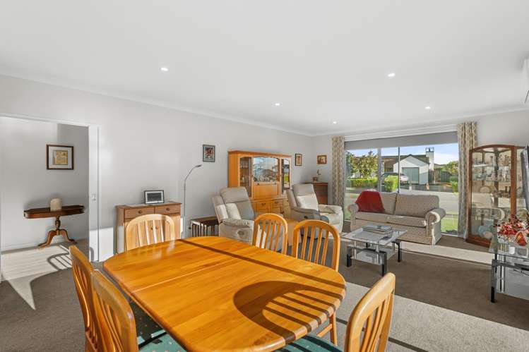 42 Contrail Street Wigram_3