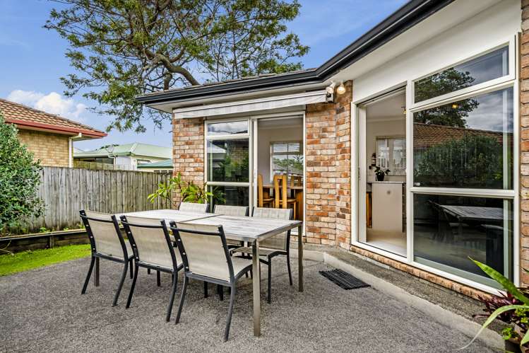 5b Doment Crescent Orewa_12