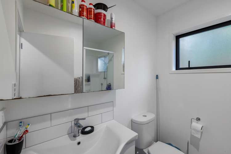 52 Solar Road Glen Eden_29