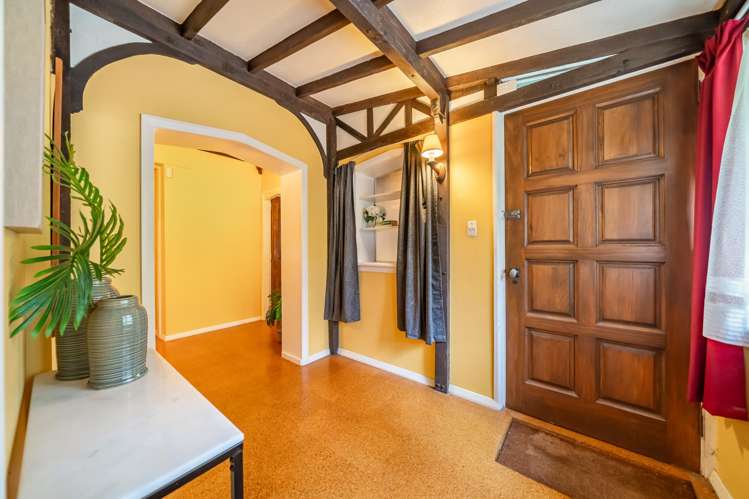 43a Wyndham Road Pinehaven_17