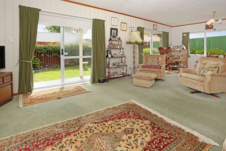 2/14 Orchid Place Te Atatu South_6