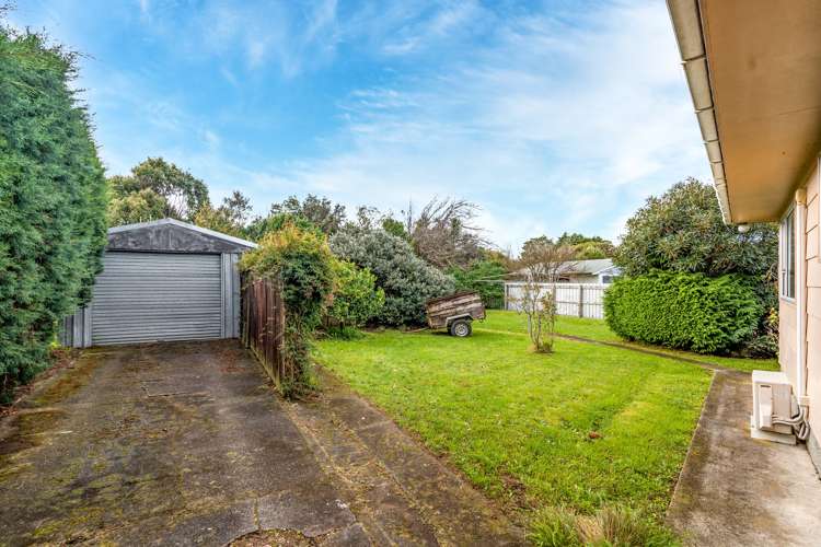 9 William Benton Street Featherston_18