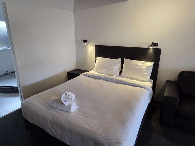 293 Fenton Street Glenholme_12