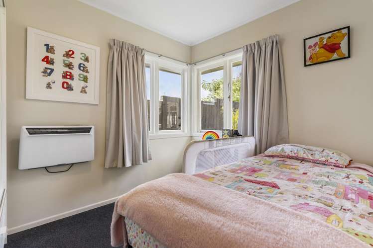 13 Ayrton Street Te Atatu South_10