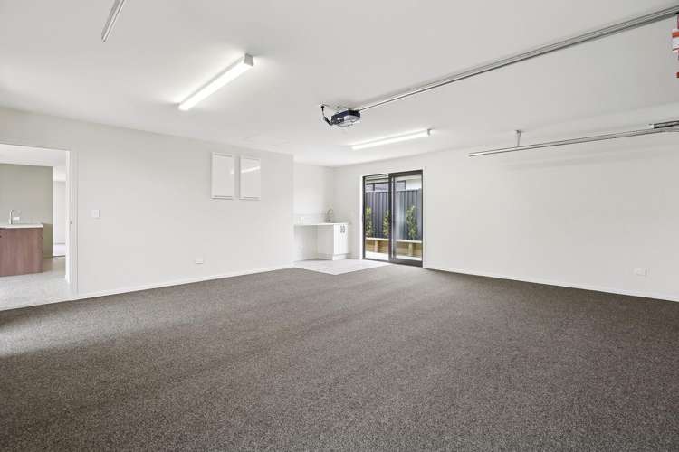 10 Magnolia Lane Mosgiel_17