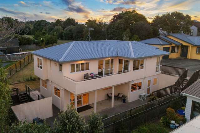 Grand Family Living with Space & Serenity