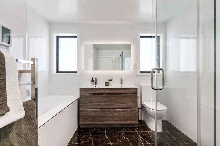 8 Renata Crescent Te Atatu Peninsula_27