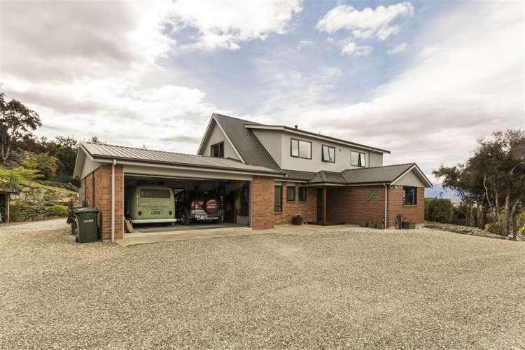 14 Rockhaven Albert Town_16