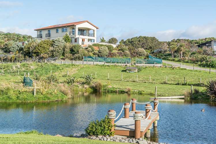 86 Raukawa Road Peka Peka_18