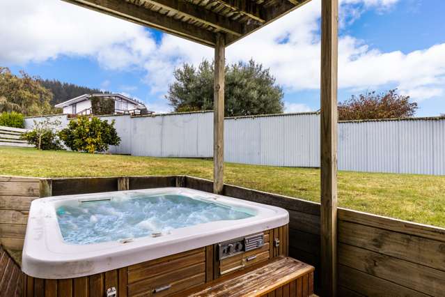 6 Rowena Crescent Motuoapa_2