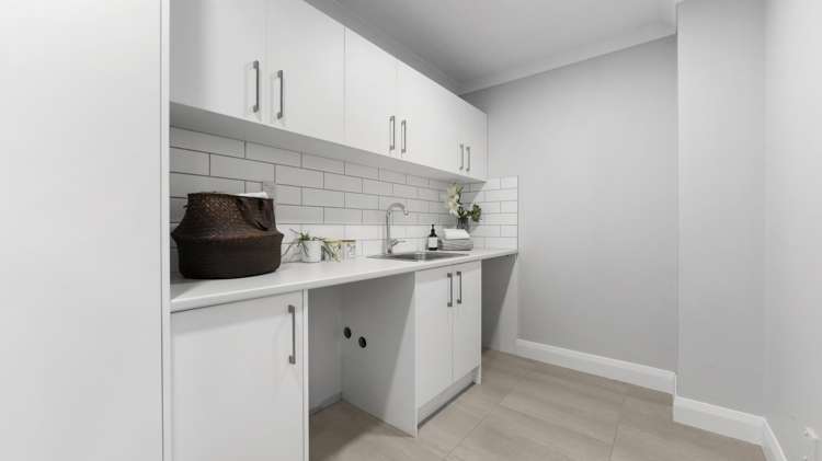 89d William Bayes Place Red Beach_37