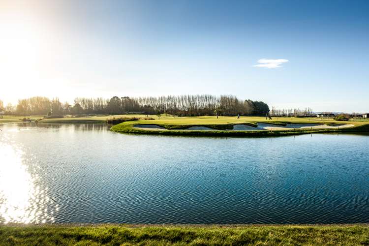 9 Lakeside Drive Pegasus_15