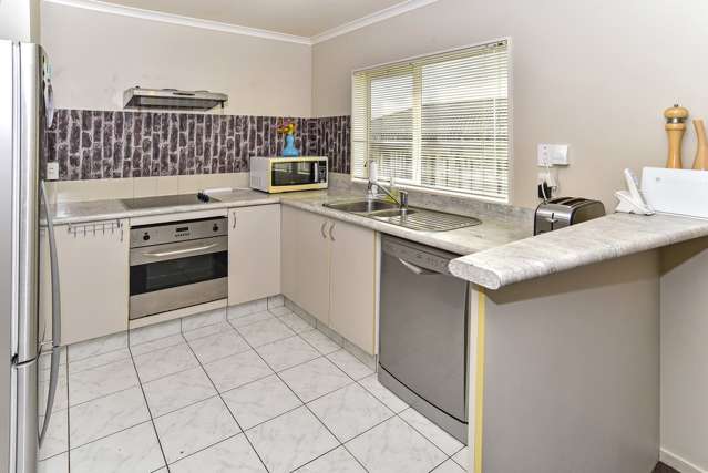 33 Senator Drive Manurewa_3