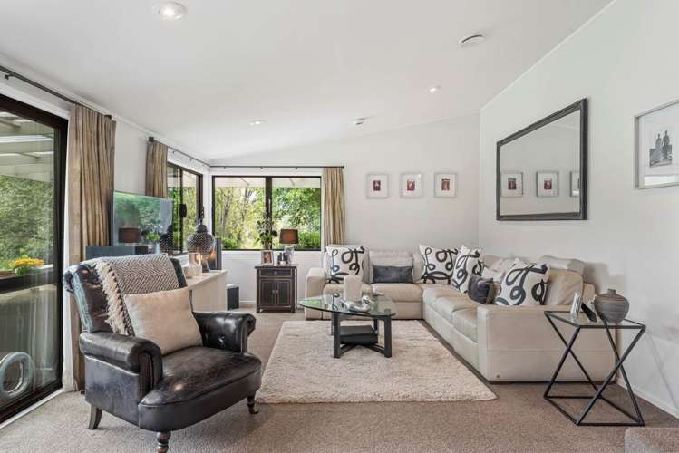 1 Newton Road Riverhead_8