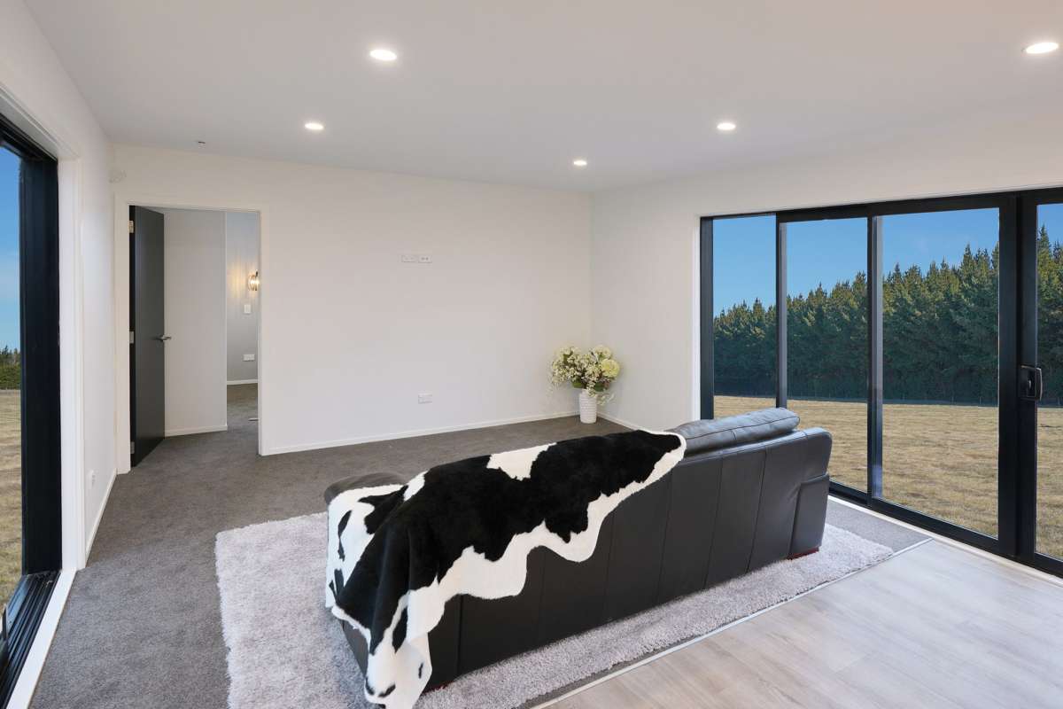 22 Bowmaker Crescent_4