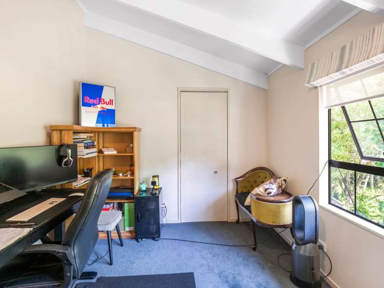 1 Acton Place Saint Johns Hill_19