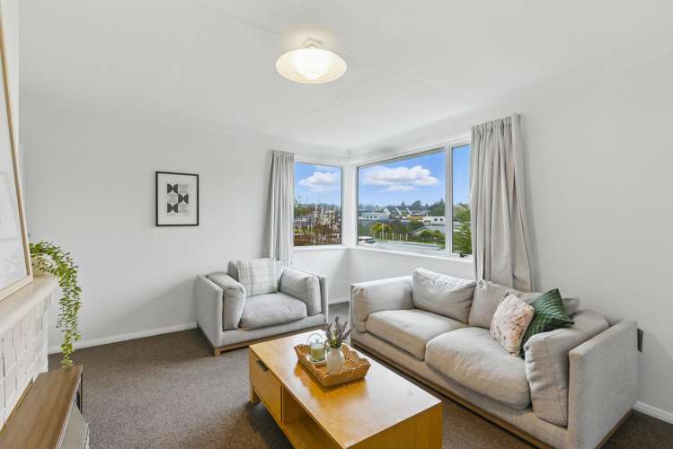 96 Main Road Titahi Bay_4