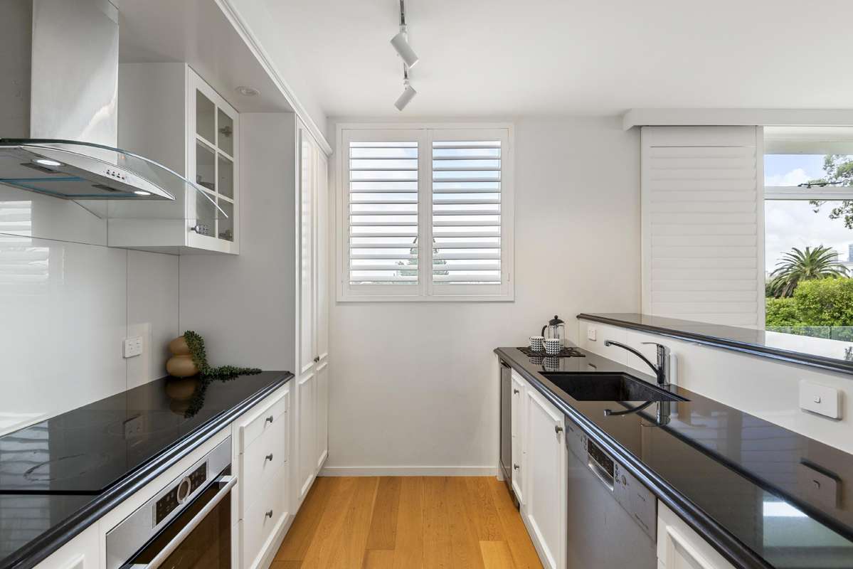 3/25 Stanley Point Road_1