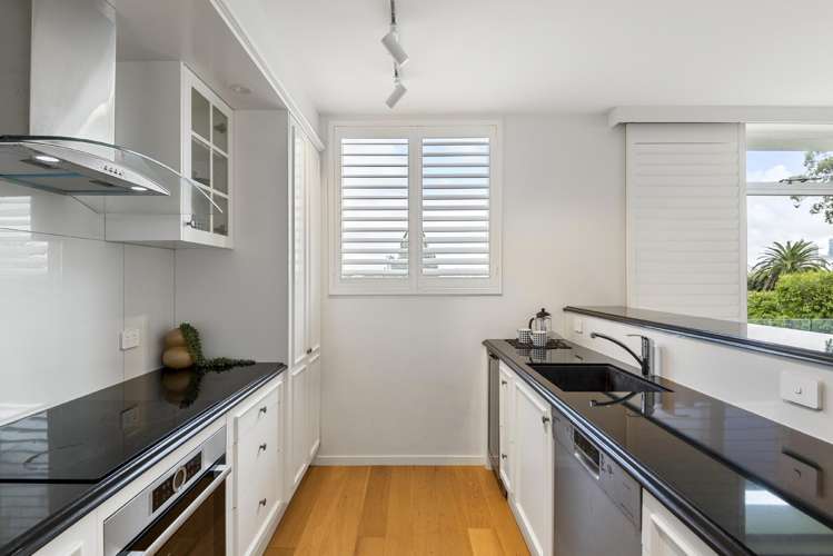 3/25 Stanley Point Road Devonport_5