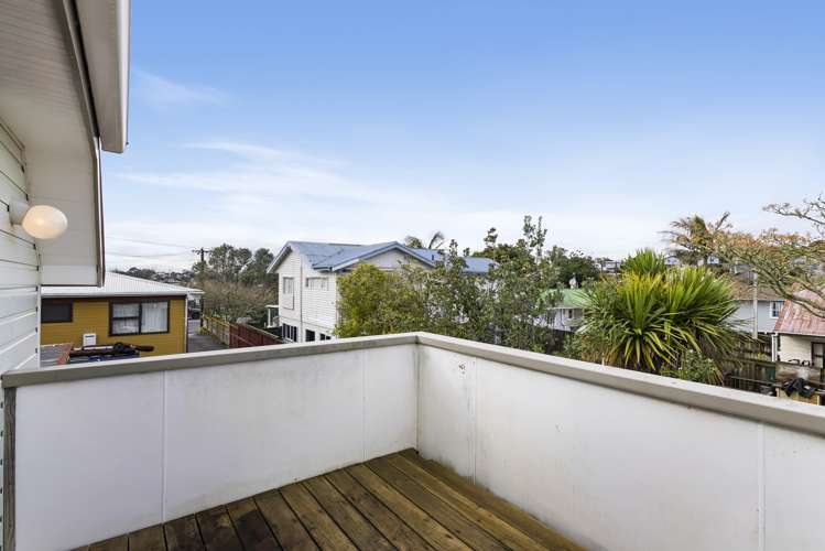 2/230 Rangatira Road Beach Haven_11