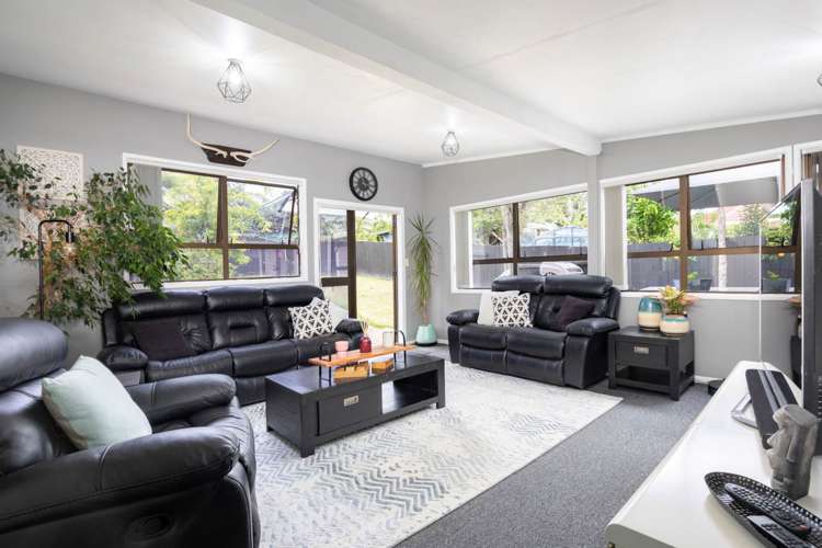 70 Barrys Road Glendene_5