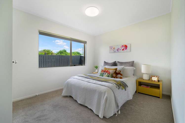 5 Retreat Drive Mangere_10